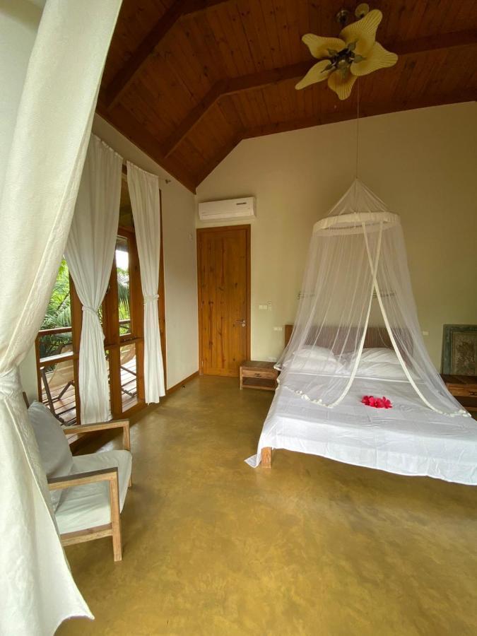 Waterfall Accomodation Port Glaud Εξωτερικό φωτογραφία